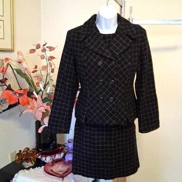 Preowned Lino Catalano White Line Black 100% Wool Mini Lined Skirt 8 - Picture 6 of 7